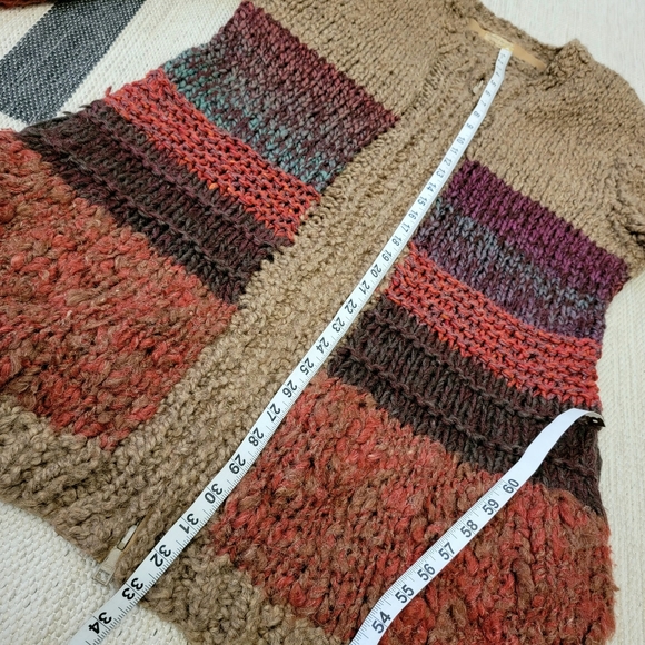 Chunky Oversized Striped Zip-Up Knit Sweater - Picture 16 of 16